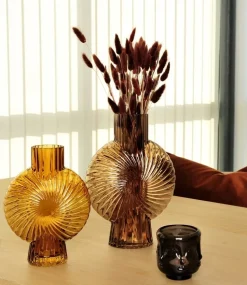 Amelia vas stor - Brun