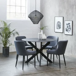 Bernt stol i grå PU med diamant mönster