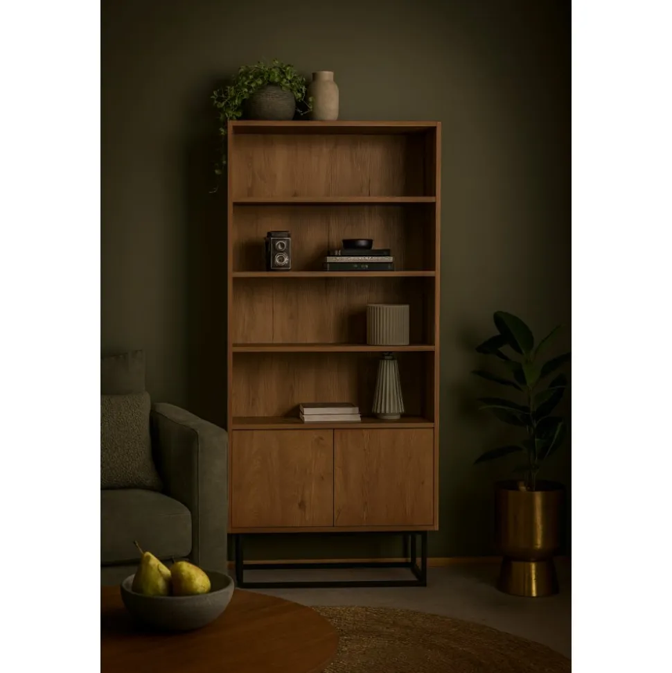 Bokhylla i valnöt - Reale