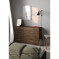 Byrå i valnöt med 8 lådor 140 cm bred + Möbeltassar