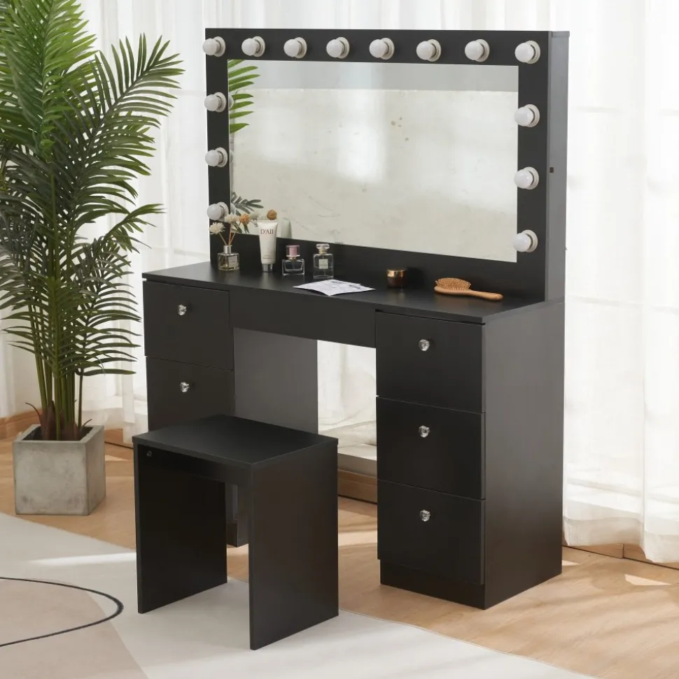 Caija svart sminkbord med belysning och kristall handtag