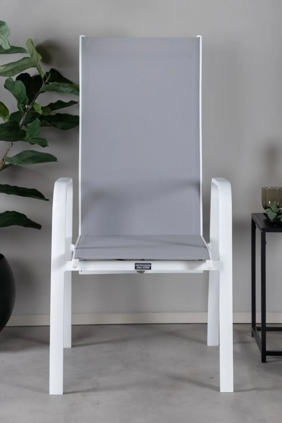 Copacabana karmstol - Grå/Vit + Rengöringsmedel för utemöbler