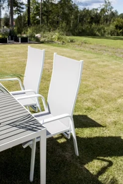 Copacabana karmstol - Grå/Vit + Rengöringsmedel för utemöbler