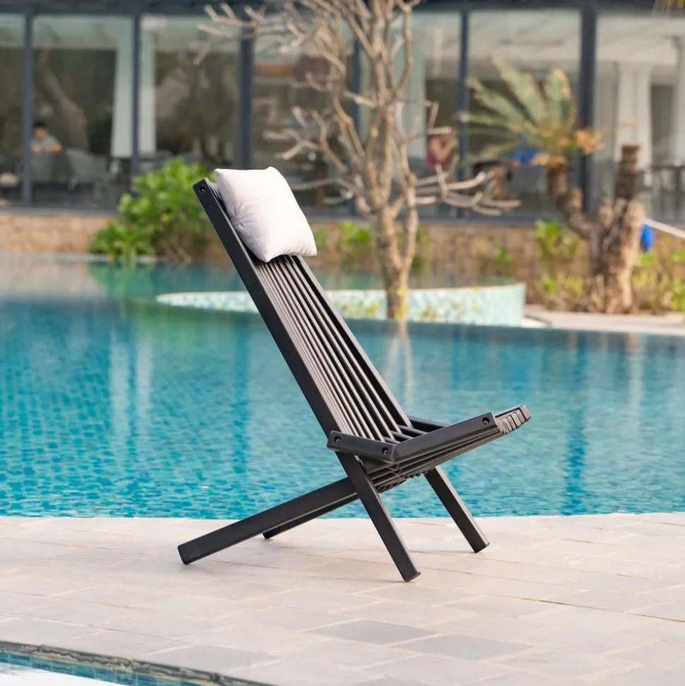 Däckstol svart med nackkudde + Textilskydd för utemöbler