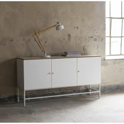 Edge sideboard - Vit högtryckslaminat (HPL) + Möbeltassar