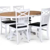 Fitchburg matgrupp; runt matbord 106 /141 cm - Vit / oljad ek med 4 st Fårö stolar med kryss i ryggen, sits i svart PU + 4.00 x Stolsdyna