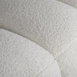 Fotpall i bullig design