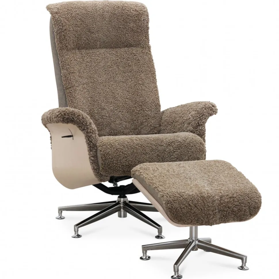 Fåtölj i fårskinn med fotpall - Ek/mörkbeige fårskinn - Ulla