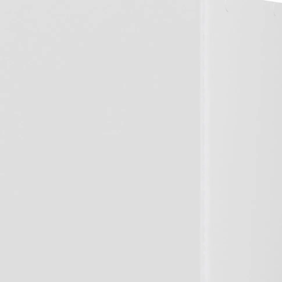 Garderob vit 40 cm bred och 175 cm hög + Möbeltassar