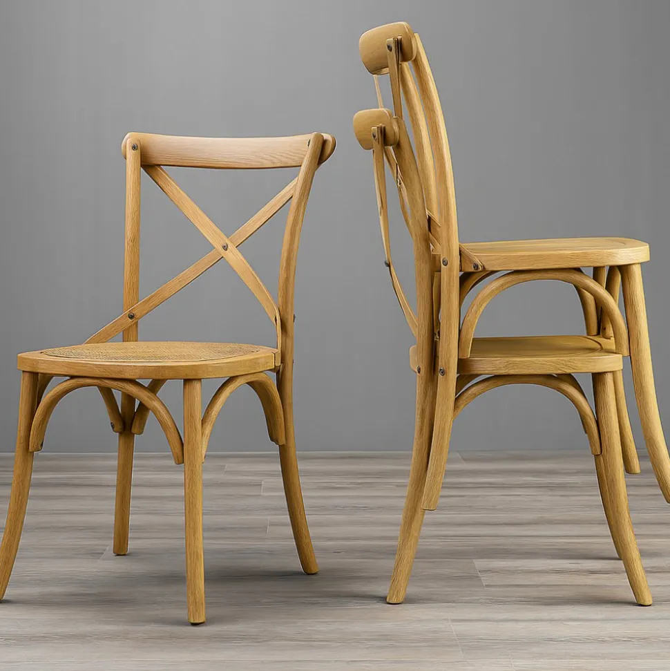 Gaston stol i oljat massivt trä