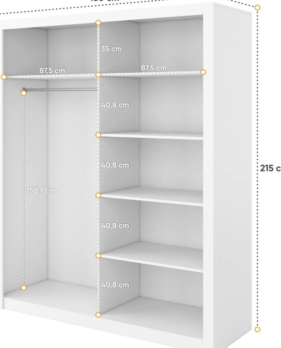 Grderob med inredning och skjutdörrar