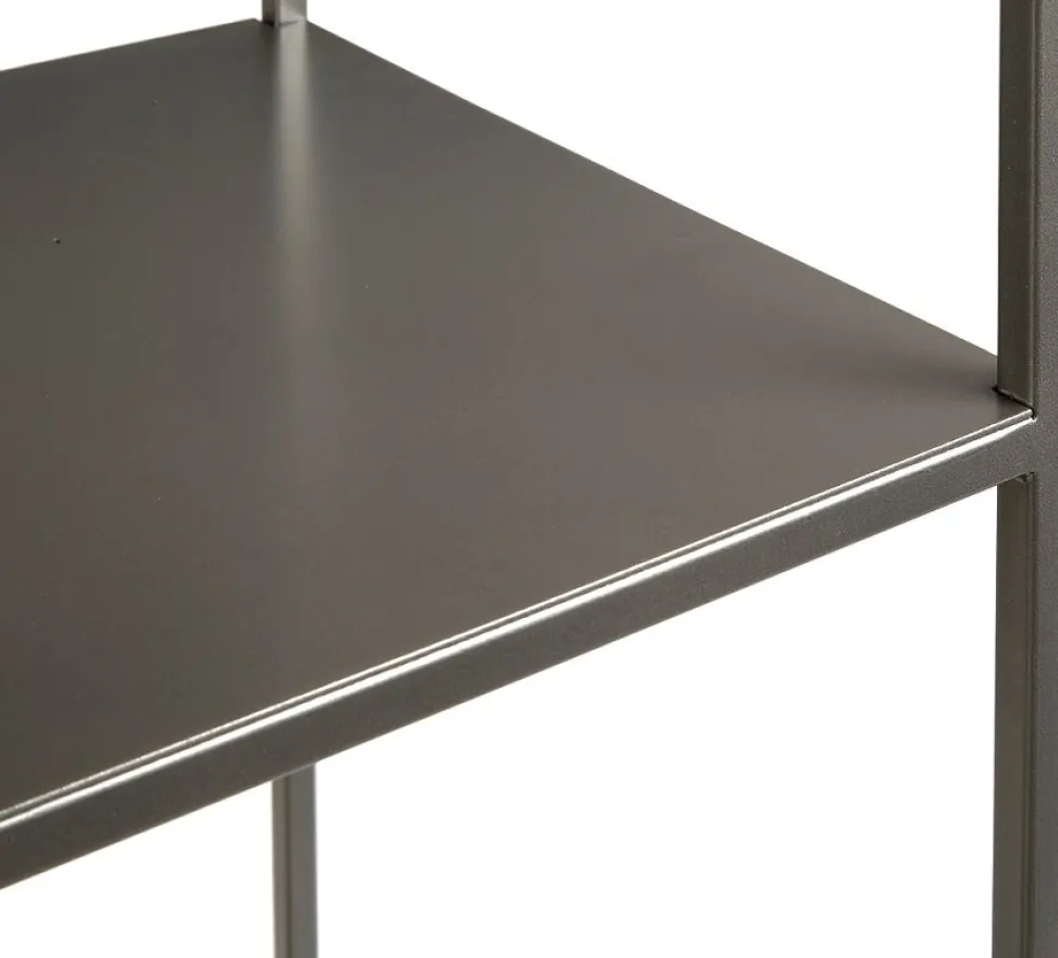 Hylla i metall 210 cm hög 90 cm bred + Möbeltassar