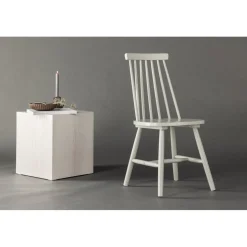 Lönneberga matstol - Ljusgrå