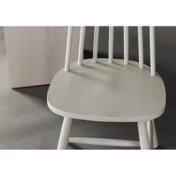 Lönneberga matstol - Ljusgrå