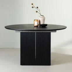 Matilda matbord 130-180 x 130 cm - Svart