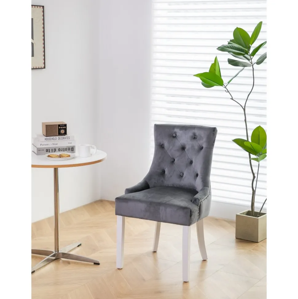 Matstol grå med vita ben och nitar - Tuva + Möbeltassar