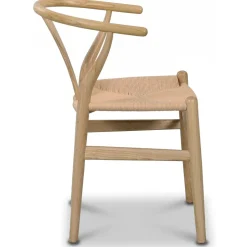 Oskar matstol i trä