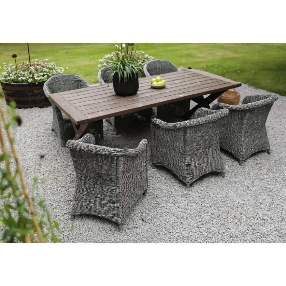 Oxford utematgrupp; brunsyrat bord 220 cm inkl 6 st Mercury fåtöljer grå konstrotting