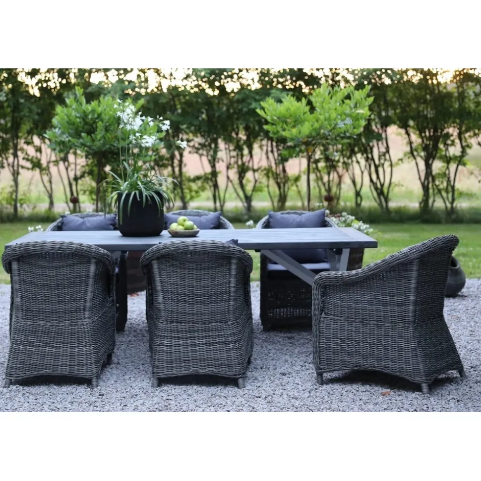 Oxford utematgrupp; grå/vit bord 220 cm inkl 6 st Mercury fåtöljer grå konstrotting