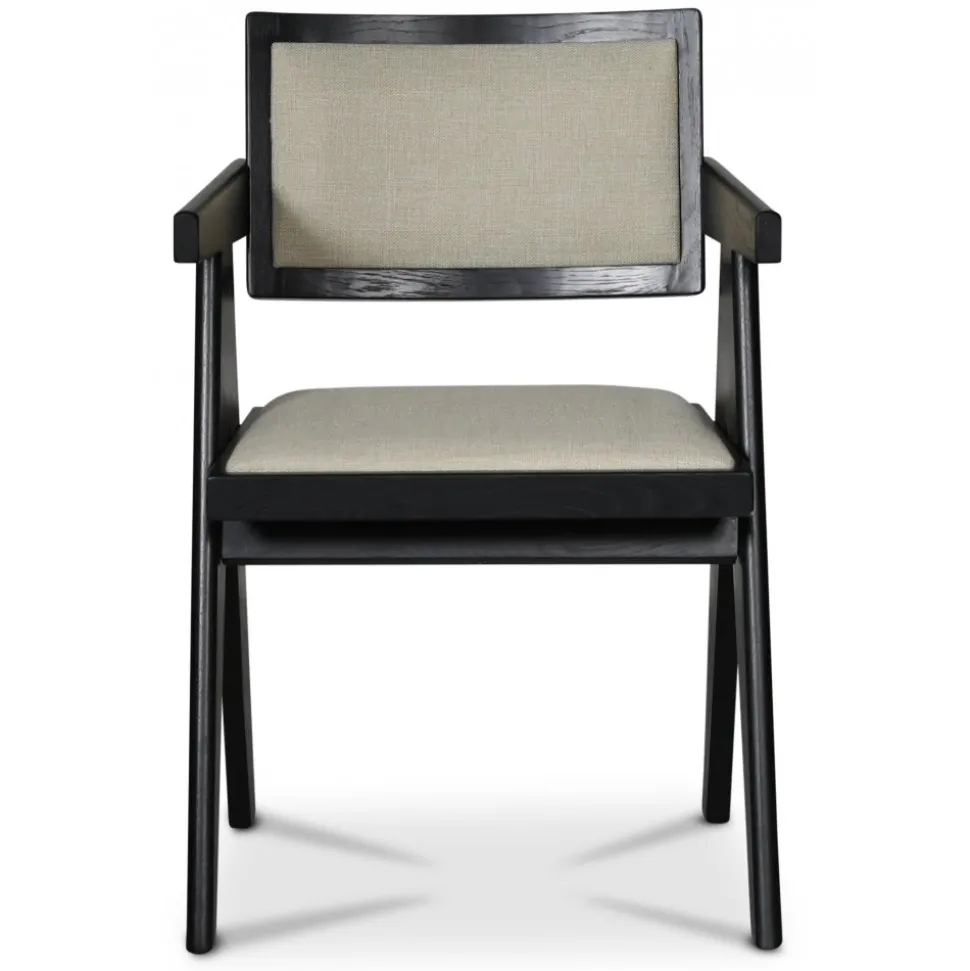 Sara karmstol i svartbetsad ek och linneklädsel + Möbeltassar