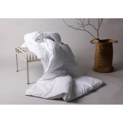 Selma täcke 200 x 150 cm - Vit