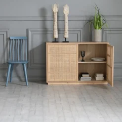 Sideboard med förvaring och rottingdörrar 120 cm bred - Stockholm