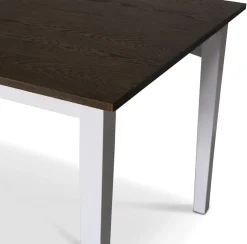 Skagen matgrupp; matbord 140 cm - Vit / brunbetsad ek med 4 st Danderyd No.16 matstolar Svart + 3.00 x Möbeltassar