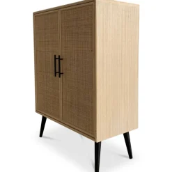 Skåp i rotting med svarta handtag - React + Textilrengöring för möbler