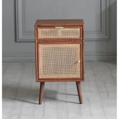 Sängbord valnöt/rotting 71 cm högt + Möbeltassar