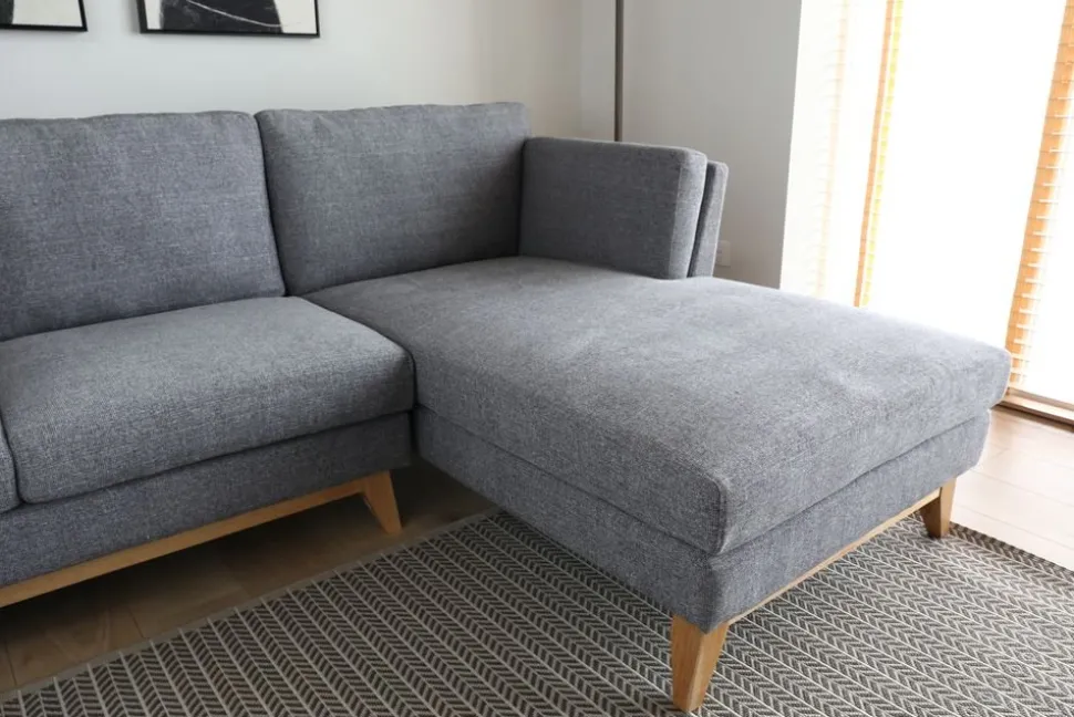 Soffa med divan grått tyg - 260 cm bred + Fläckborttagare för möbler