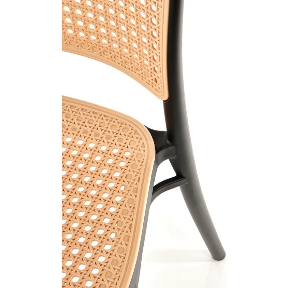 Stapelbar matstol med rottingsits