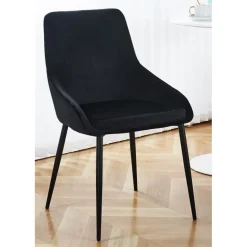 Stol i svart sammet - Theo + Textilrengöring för möbler