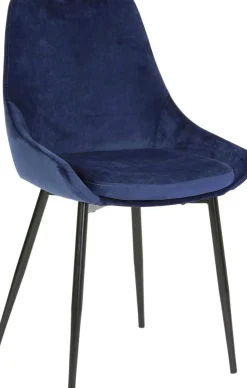 Theo stol i blå sammet