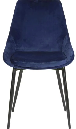 Theo stol i blå sammet