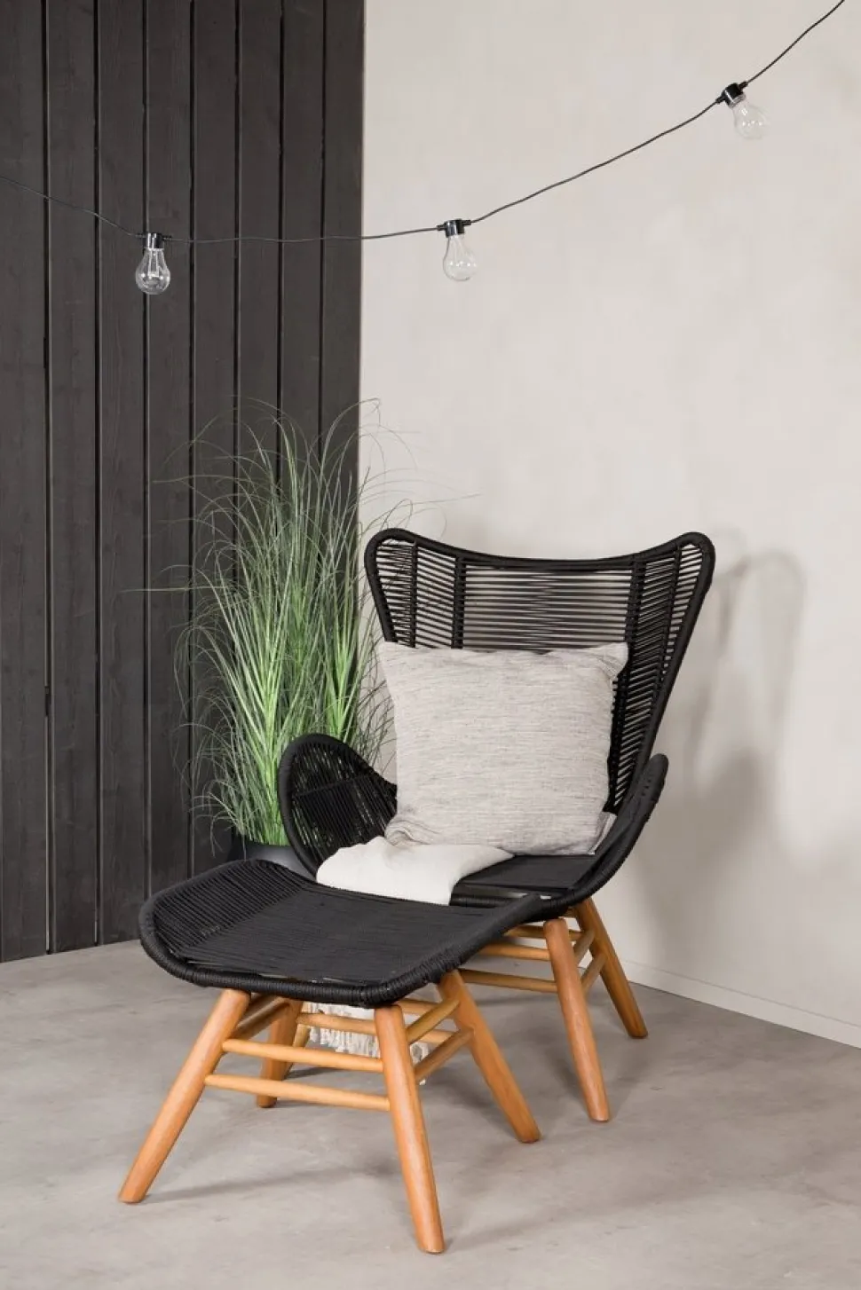 Tingeling fåtölj - Svart/Natur + Textilskydd för utemöbler
