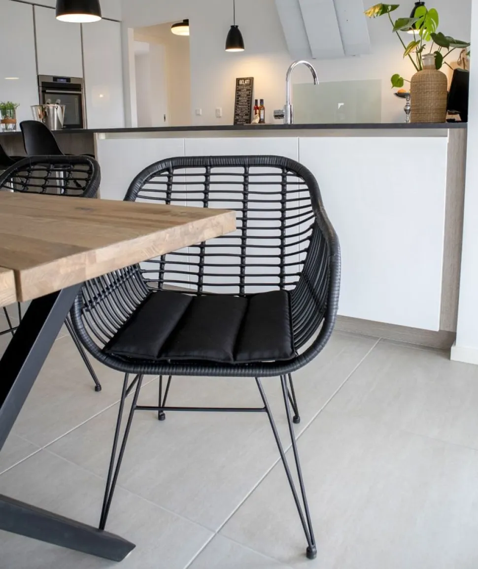 Trieste utestol med dyna - Svart