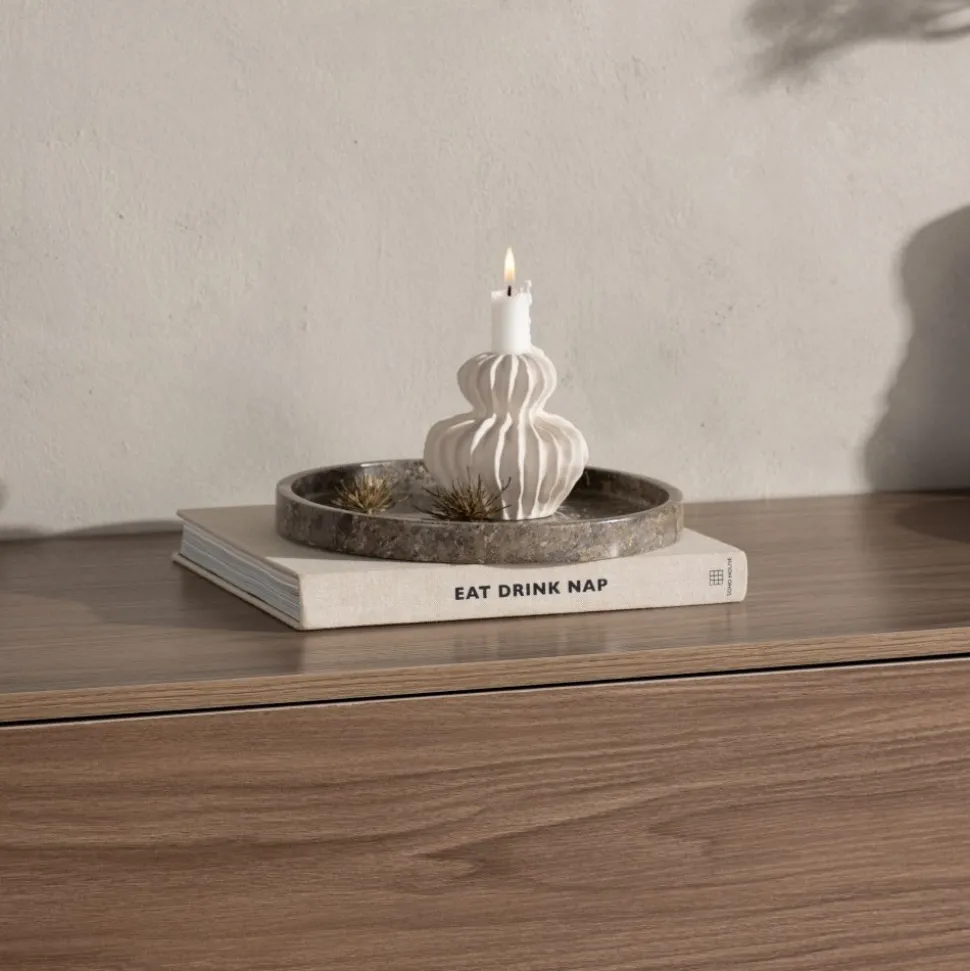 Tv-bänk i valnöt 160 cm - Fredslund