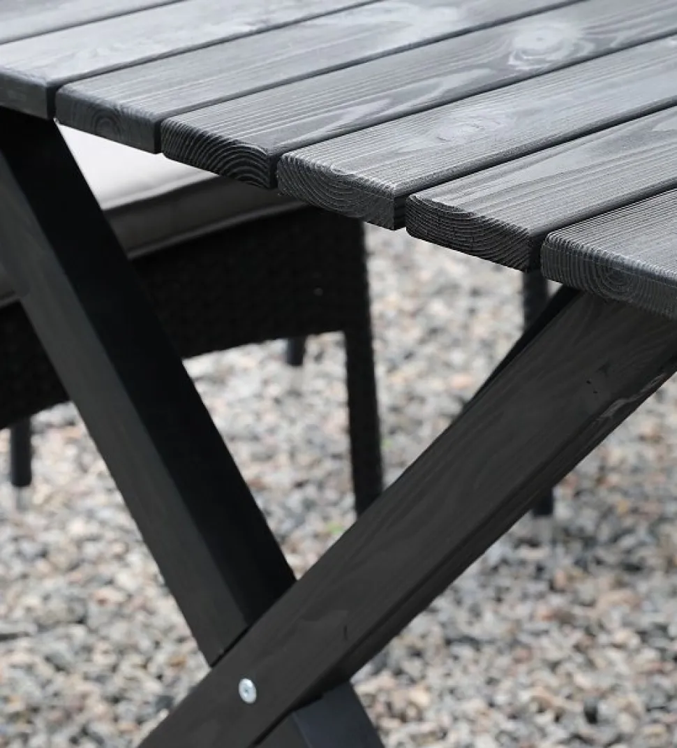 Utematgrupp; matbord med 4 st Ystad karmstolar - Svart/Beige