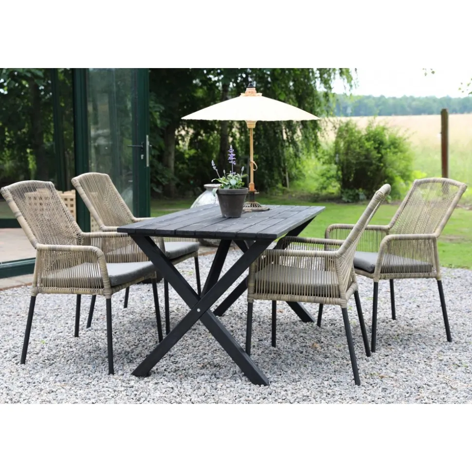 Utematgrupp; matbord med 4 st Ystad karmstolar - Svart/Beige