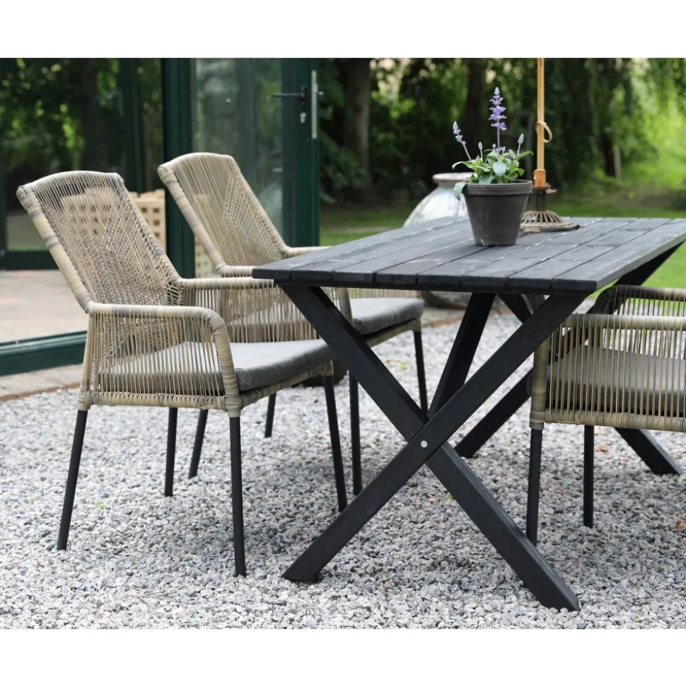 Utematgrupp; matbord med 4 st Ystad karmstolar - Svart/Beige