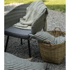 Utestol grå med dyna rotting + Textilskydd för utemöbler