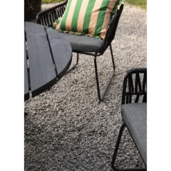 Utestol med rep och grå dynor + Textilskydd för utemöbler