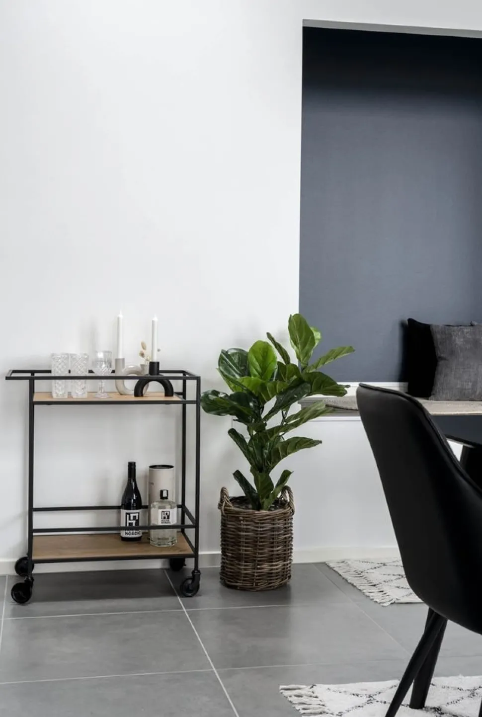 Vita Serveringsvagn 68 x 40 cm - Svart/ek imitation